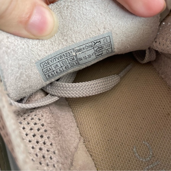 Vionic Fresh Joey Sneakers Beige Cream Color - Picture 10 of 10